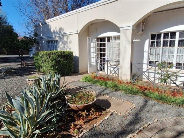 12 Bedroom, Bed and Breakfast 12 Bedroom, Bed and Breakfast