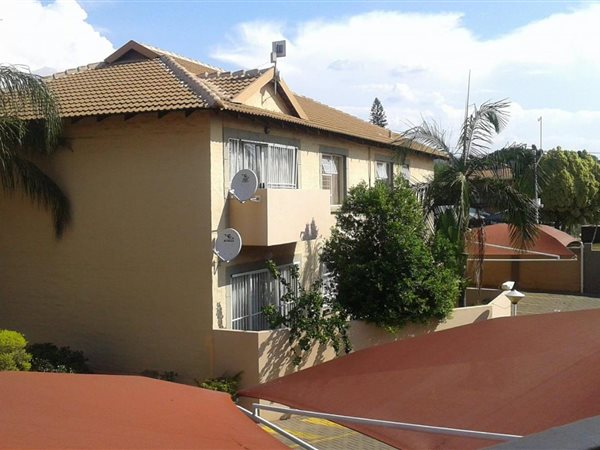 2 Bed Townhouse in Sinoville
