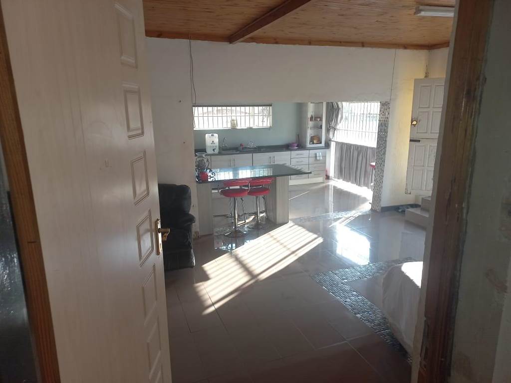 2 Bed House in Erasmia photo number 5