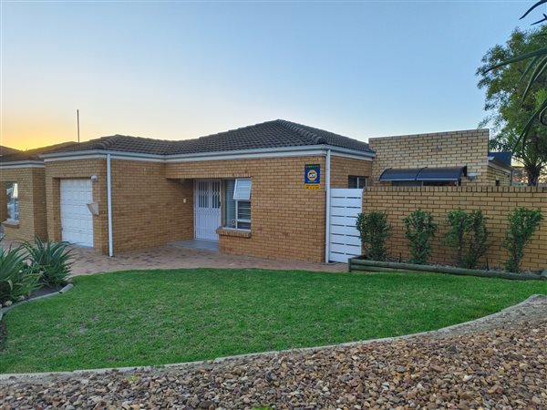 2 Bedroom House 2 Bedroom House