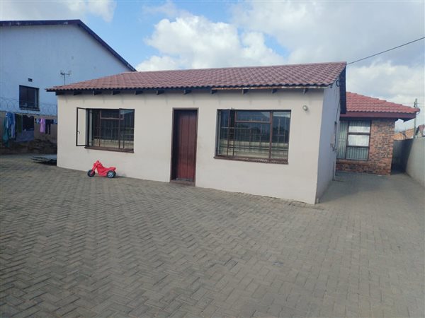 2 Bedroom House 2 Bedroom House
