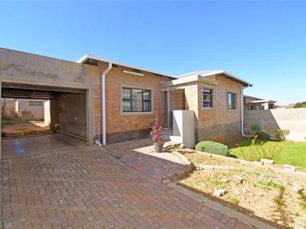 3 Bedroom House 3 Bedroom House