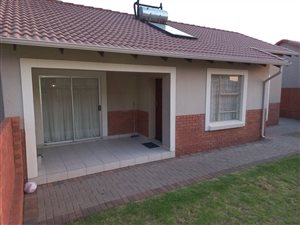 3 Bed House in Monavoni
