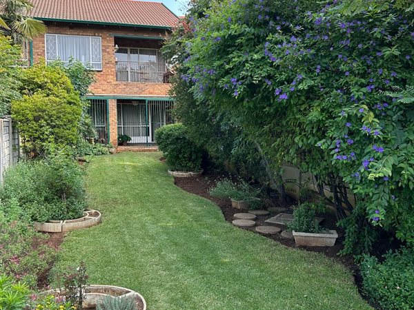 3 Bedroom Townhouse 3 Bedroom Townhouse