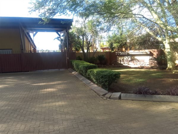 2 Bedroom Townhouse 2 Bedroom Townhouse