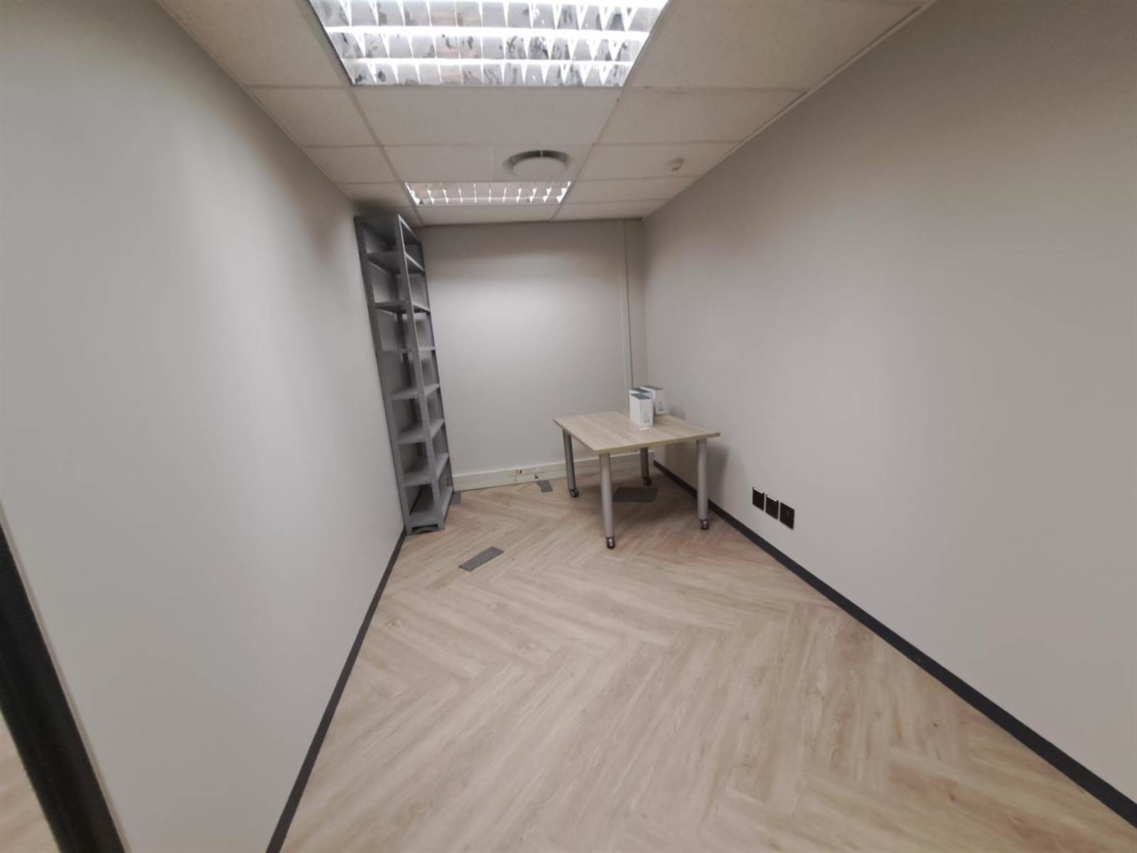 587  m² Office Space in Centurion CBD photo number 16