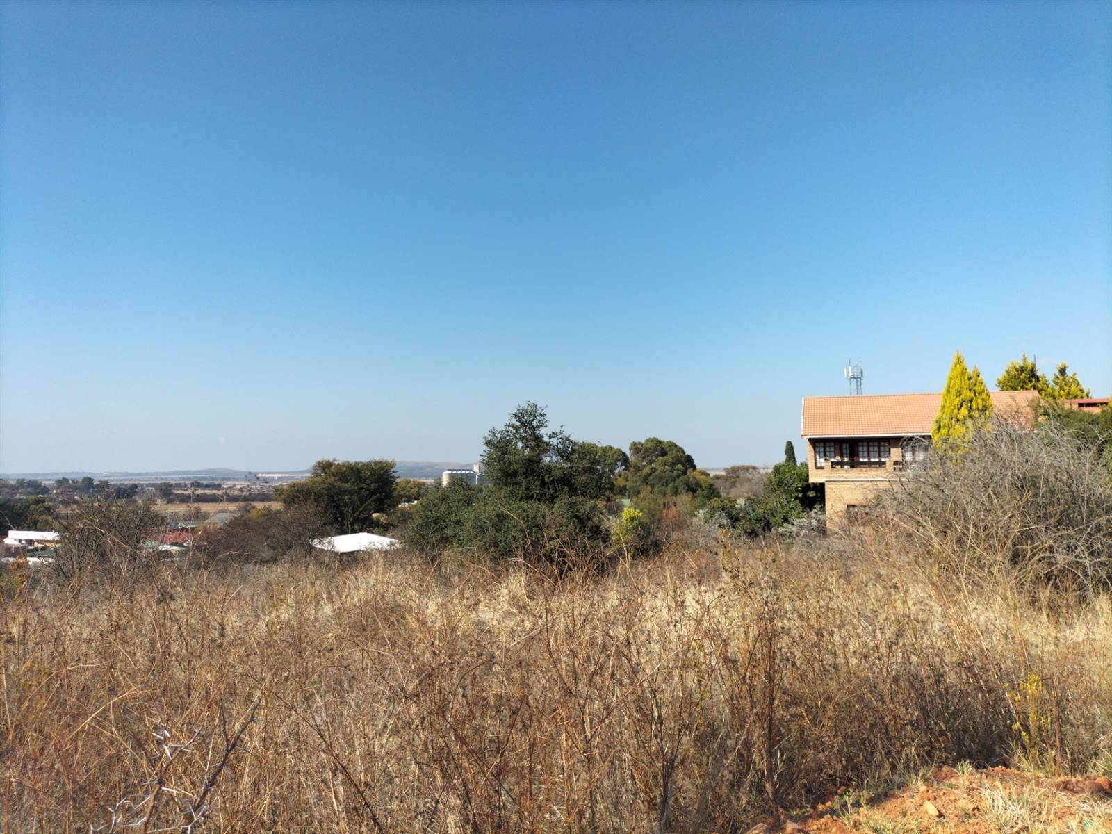 6723 m² Land available in Hartbeespoort Dam photo number 2