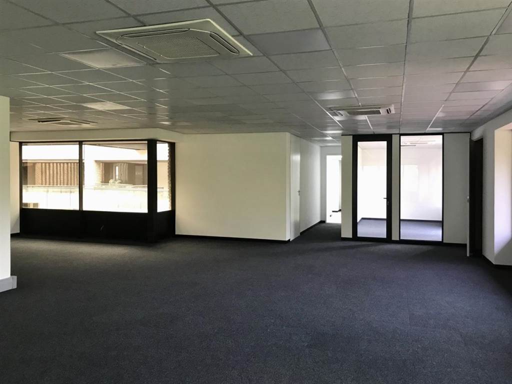 224  m² Office Space in Bedfordview photo number 12