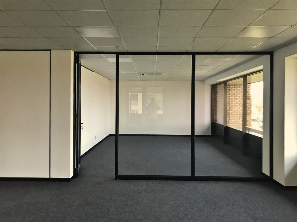 224  m² Office Space in Bedfordview photo number 5