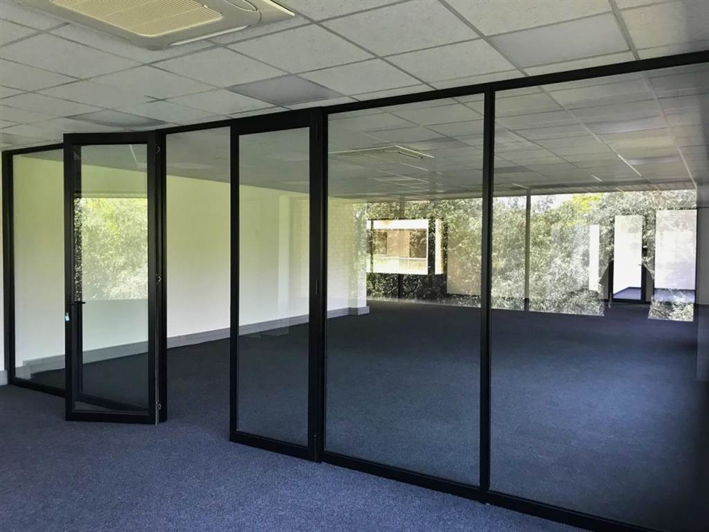 224  m² Office Space in Bedfordview photo number 11