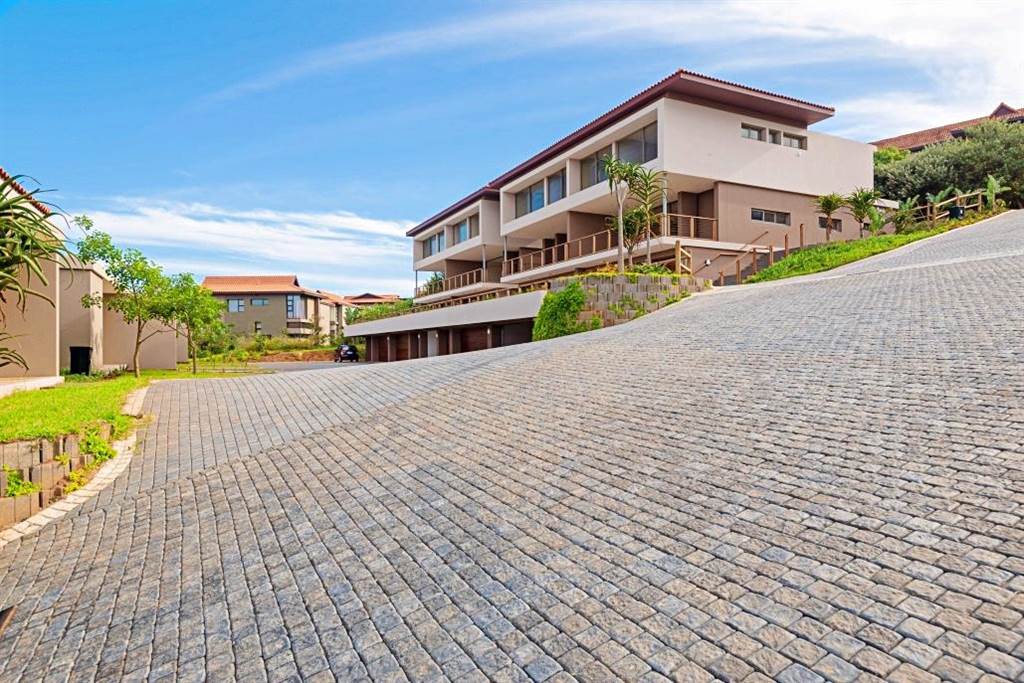3 Bed Apartment in Zimbali Estate photo number 17