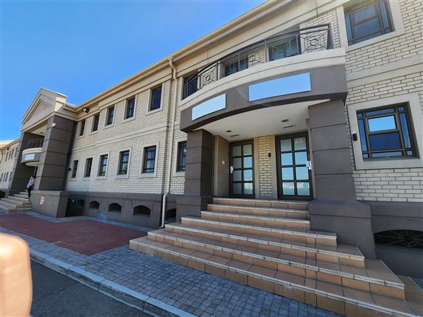 414  m² Commercial space in Montague Gardens