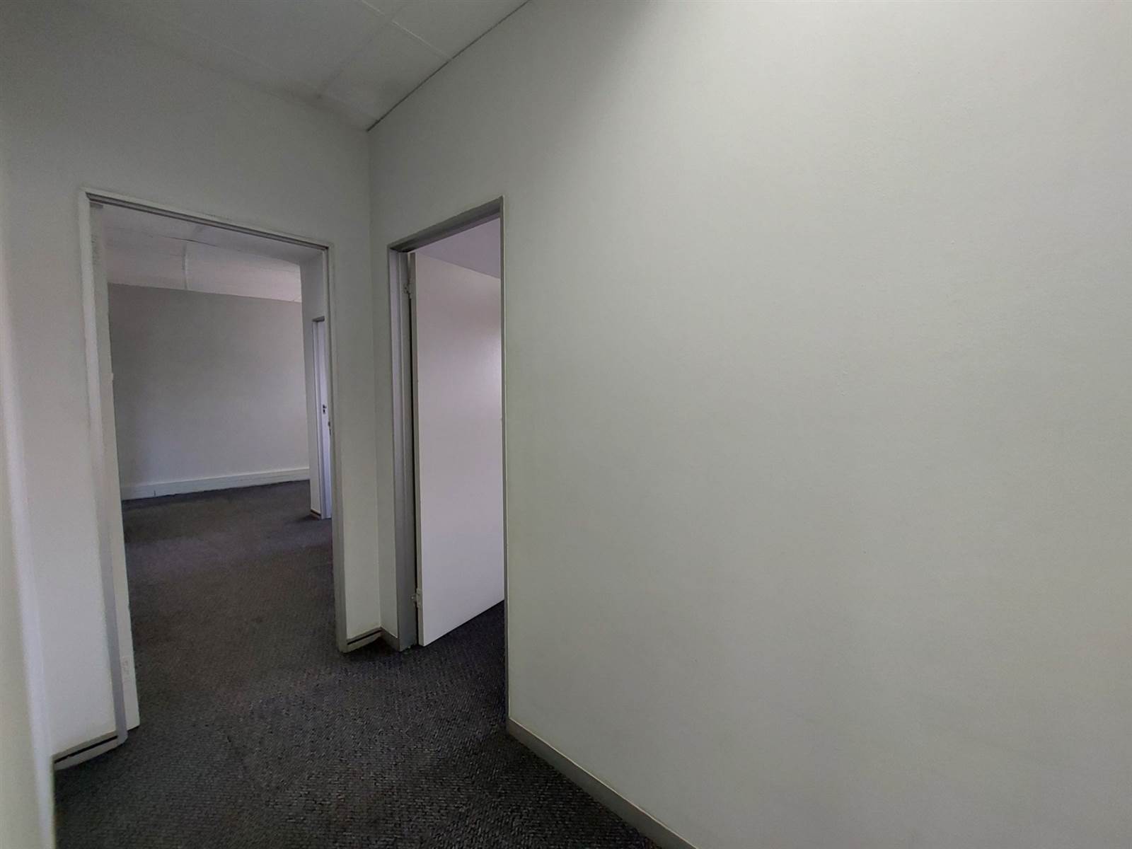 100  m² Office Space in Centurion CBD photo number 13