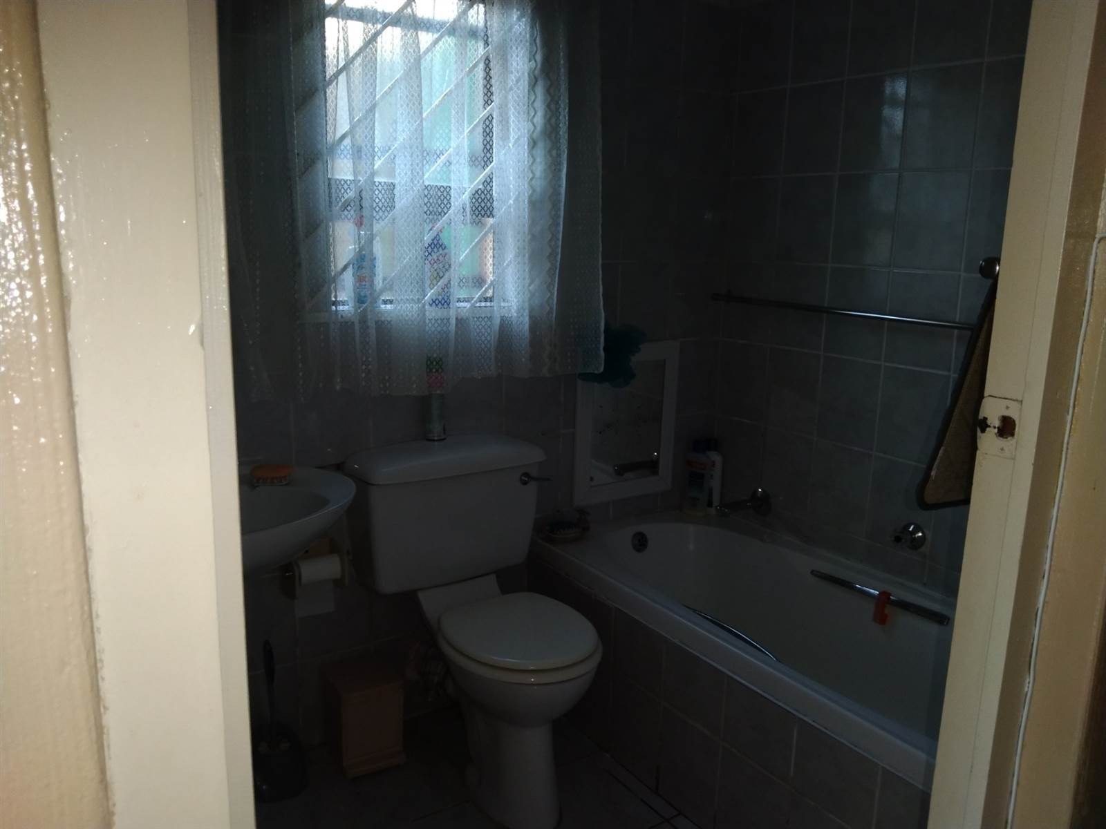 3 Bed Apartment in Margate photo number 5