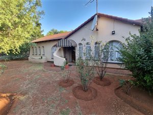 4 Bed House in Golf Park