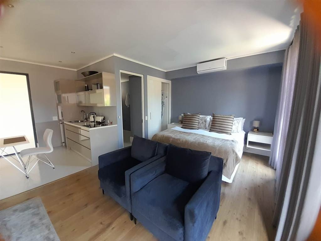 Studio apartment in Knysna Central photo number 10
