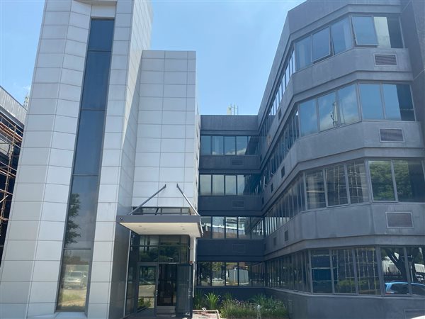429  m² Commercial space in Rivonia
