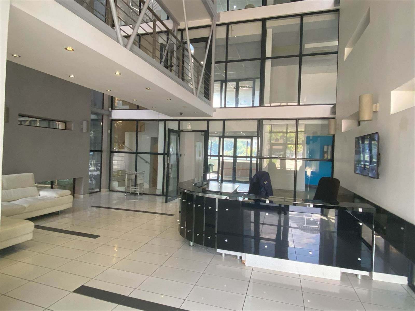 429  m² Commercial space in Rivonia photo number 1