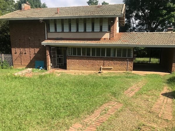 6 Bedroom House 6 Bedroom House