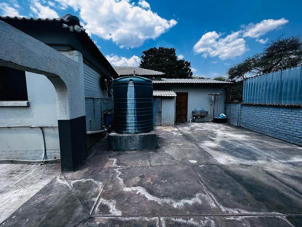 4 Bed House in Impala Park photo number 28