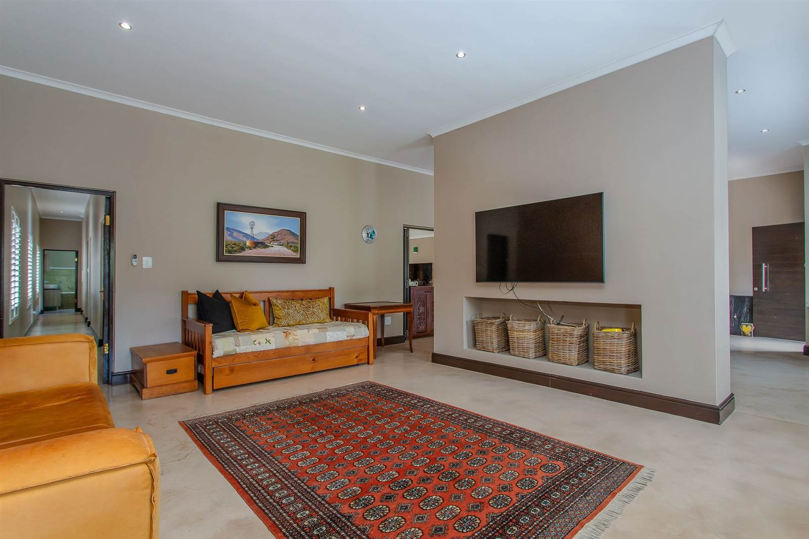 4 Bed House in Paryskloof photo number 13