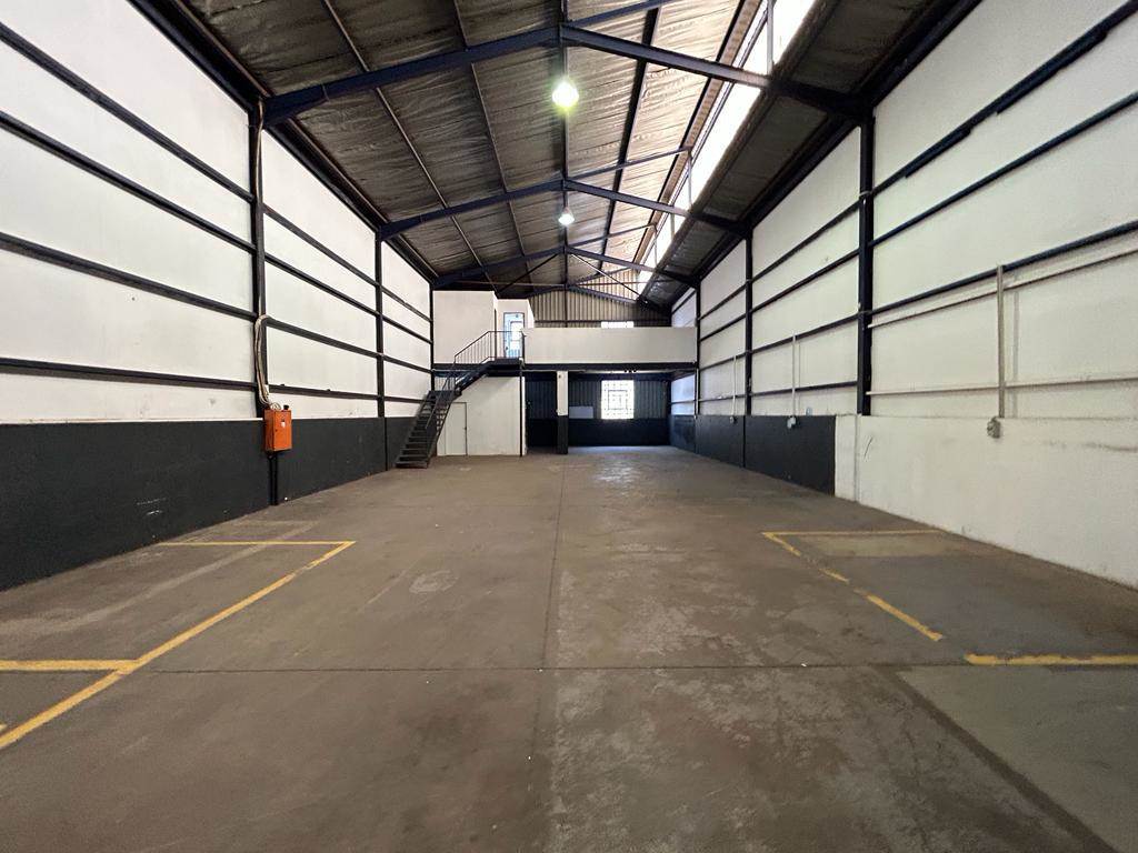 338  m² Industrial space in Jet Park photo number 4