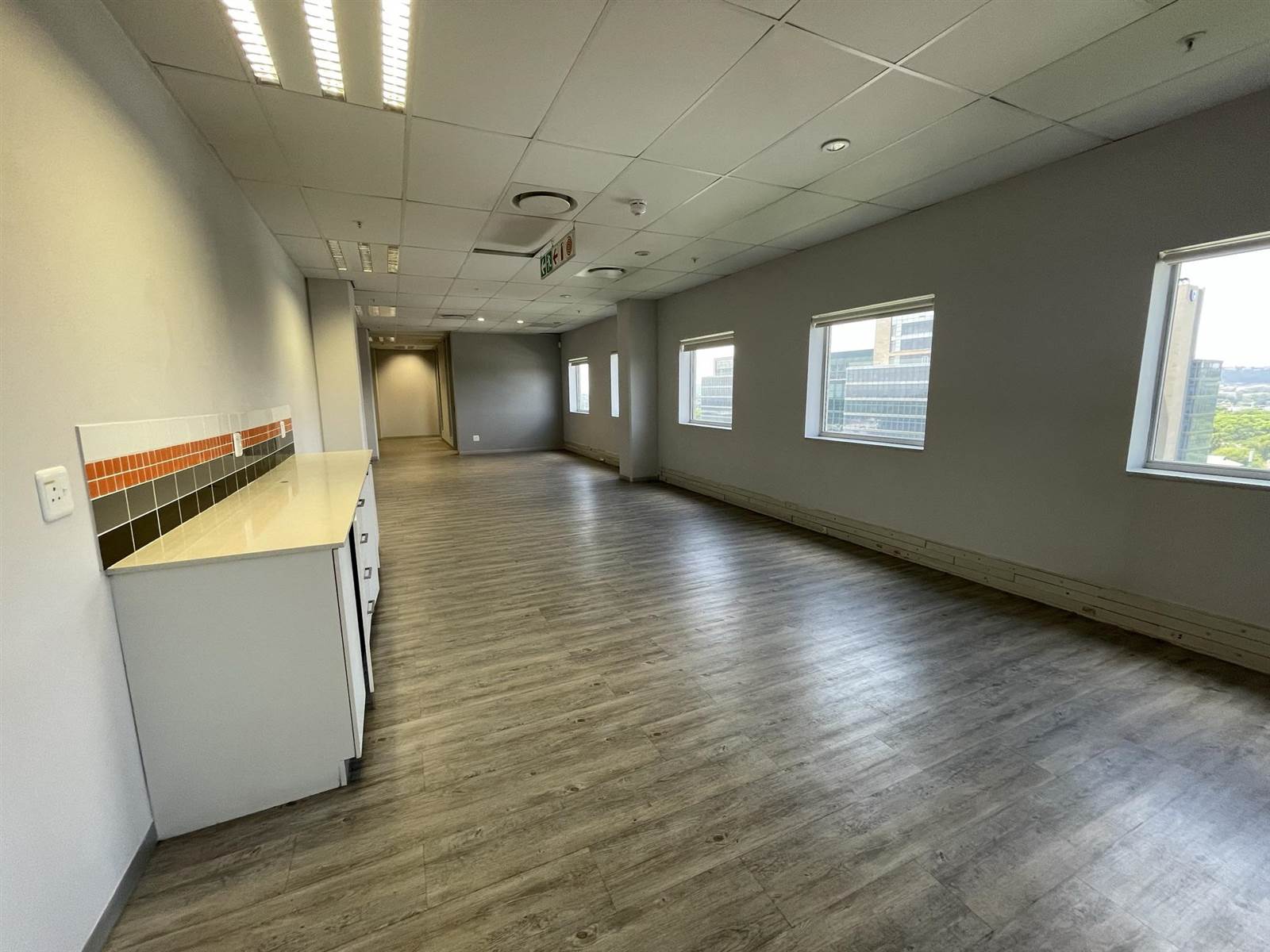 918  m² Commercial space in Rosebank photo number 14