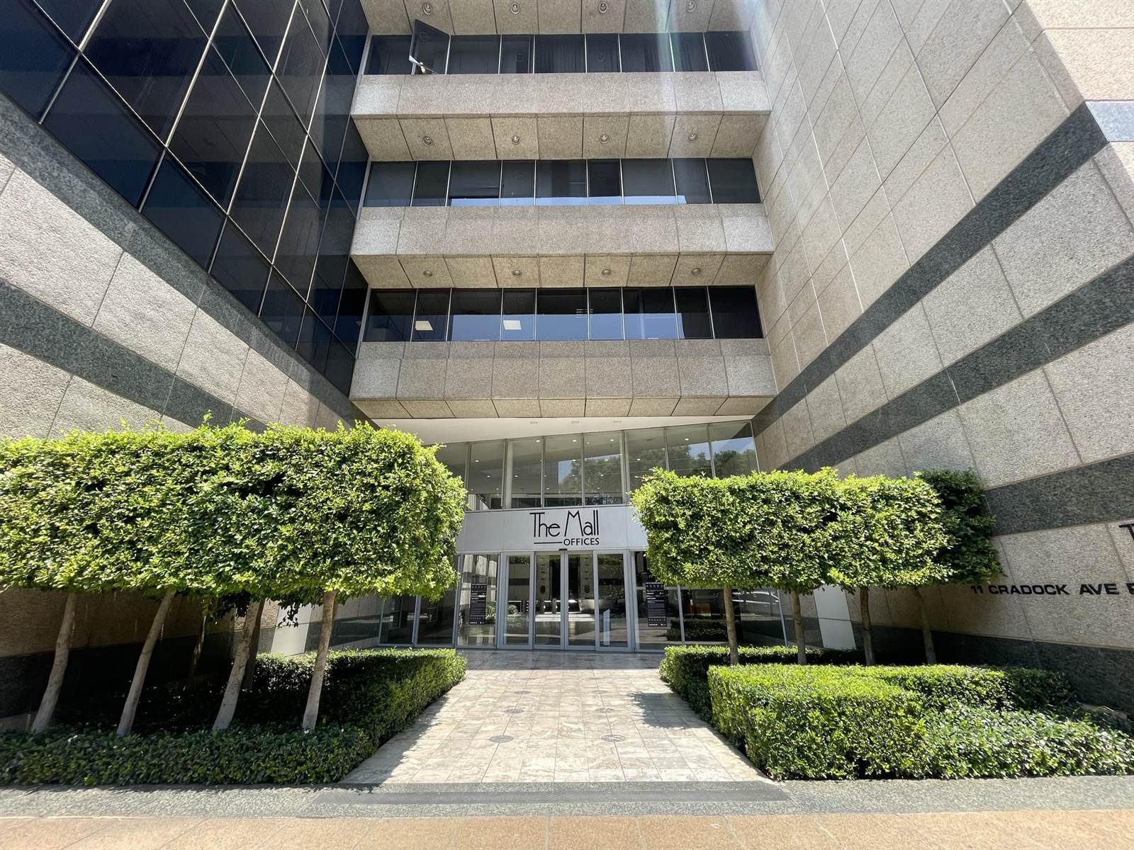 918  m² Commercial space in Rosebank photo number 1