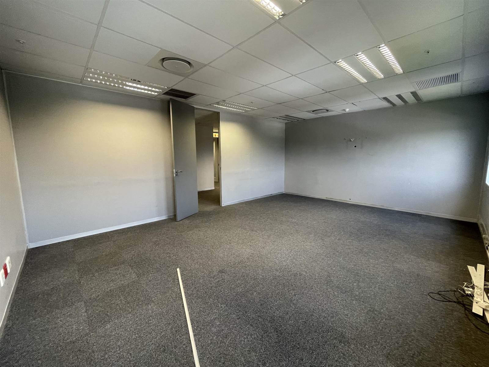 918  m² Commercial space in Rosebank photo number 20