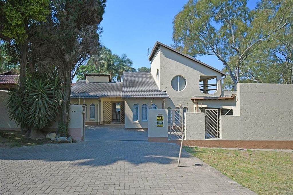 3 Bed House in Marais Steyn Park photo number 28