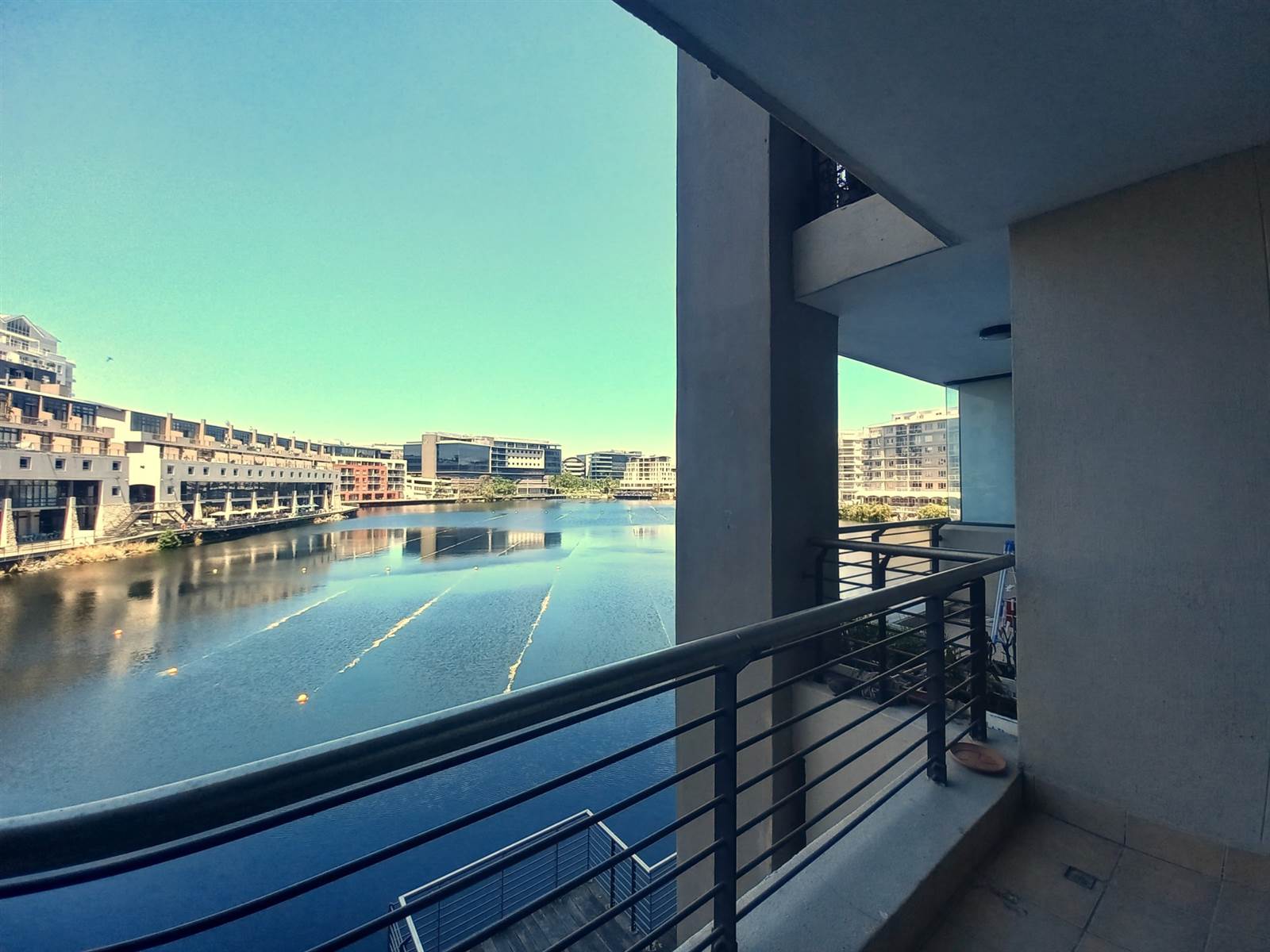 2 Bed Apartment in Tyger Waterfront photo number 2