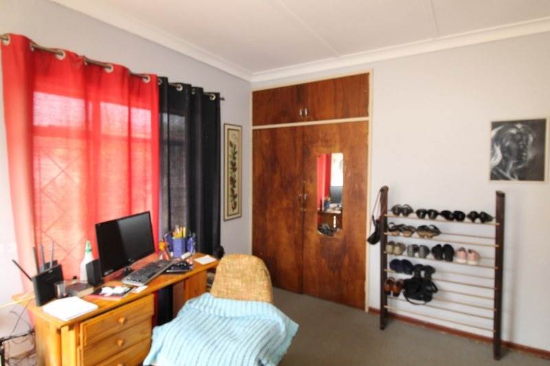 5 Bed House in Potchefstroom Central photo number 8