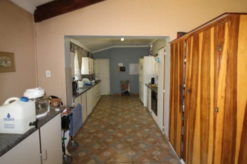 5 Bed House in Potchefstroom Central photo number 6