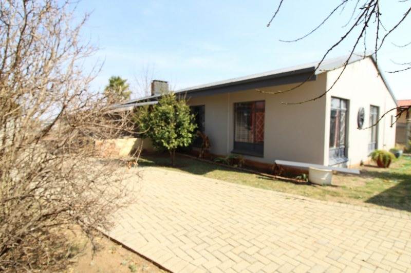 5 Bed House in Potchefstroom Central photo number 26