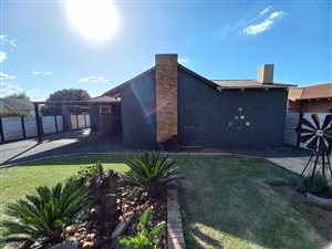 3 Bed House in Nigel Central