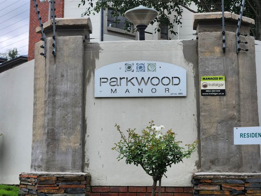2 Bed Apartment in Parkwood photo number 14