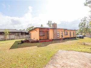 4 Bed House in Ncandu Park