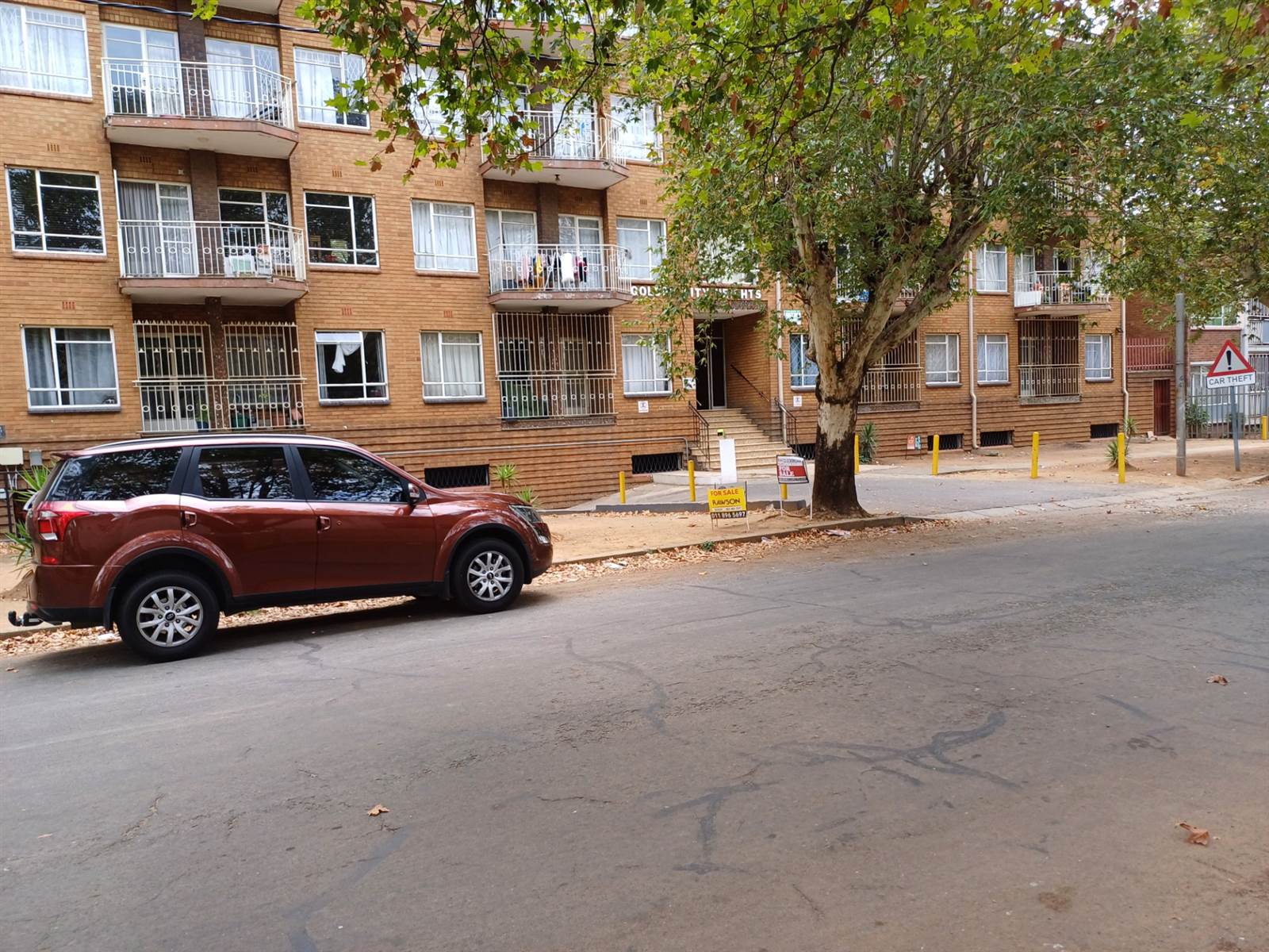 2 Bed Apartment in Benoni South photo number 18