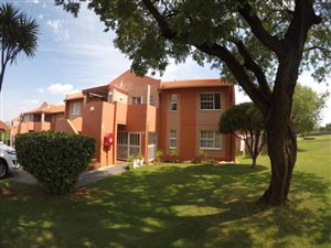 2 Bed Townhouse in Meyersdal