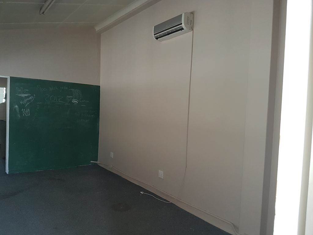 400  m² Commercial space in Bloemfontein photo number 5