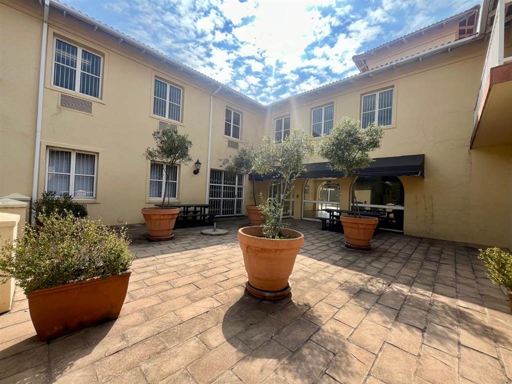 80  m² Office Space in Craighall photo number 4