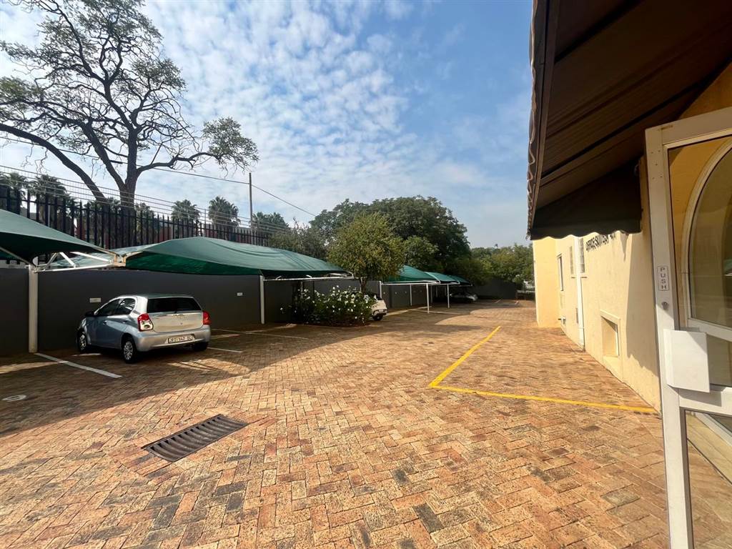 80  m² Office Space in Craighall photo number 6
