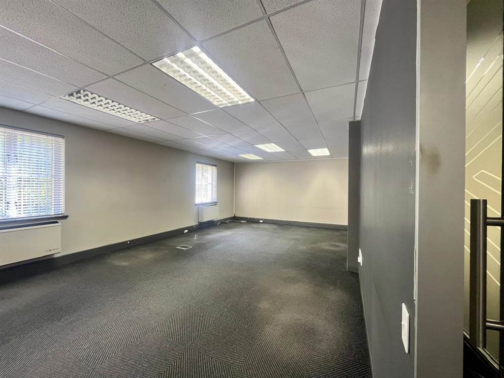 80  m² Office Space in Craighall photo number 13