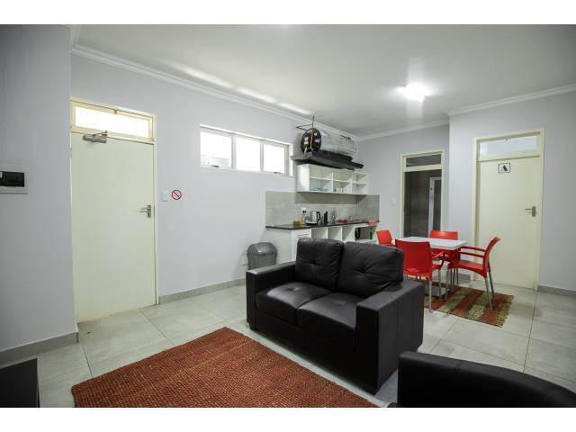 1 Bed Apartment in Pretoria Central photo number 10