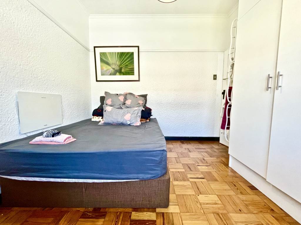2 Bed Apartment in Rosebank photo number 19