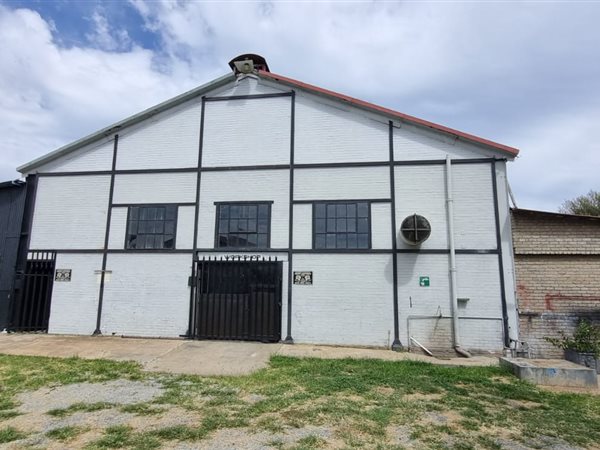 400  m² Industrial space in Krugersdorp Central