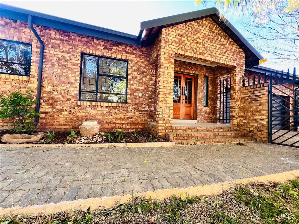 3 Bedroom House 3 Bedroom House