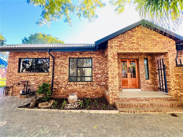 3 Bedroom House 3 Bedroom House