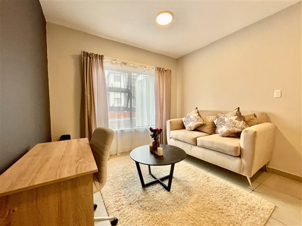 1 Bed Apartment in Lombardy Estate