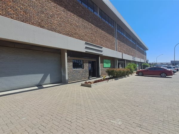 309  m² Industrial space